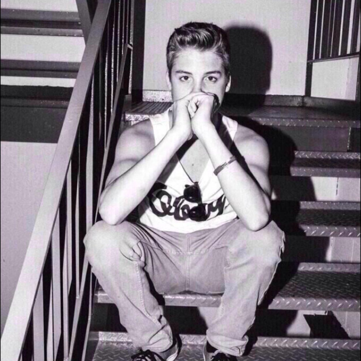 Back up account for @xoespinosaa || follow that account please! Thankkss!