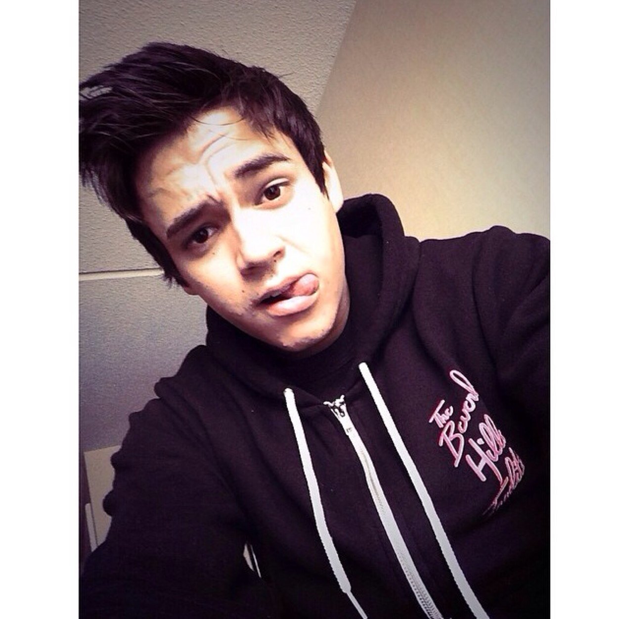 My names Alex Constancio and i make videos! and Act! love you! (rp)