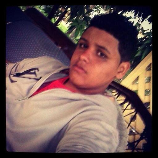 Intentando vivir una vida mejor a la que espero tener
Si quieres algo, buscalo, luego no te lamentes si no lo haces
Si la vida te da la espalda tocale el culo