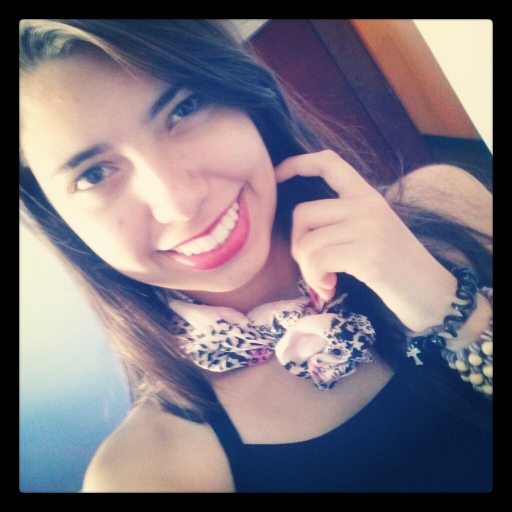 Podem me seguir mas saiba que eu nao sei pra onde to indo =)