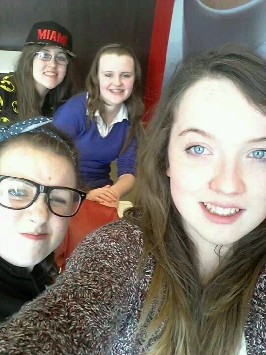 Hi, this is Amy, Niamh and Rose, your everyday fangirls. ♥ One Direction and JLS ♥