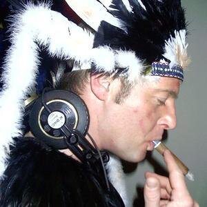 DJDenisParis's profile picture. 🤣