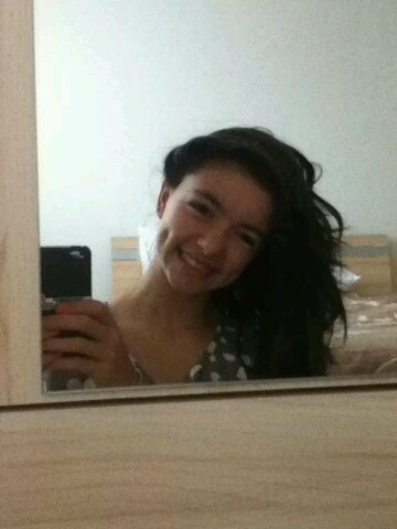 ♡ Follow and I follow back!! ♡