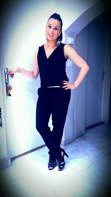 MarinaYb06's profile picture. 