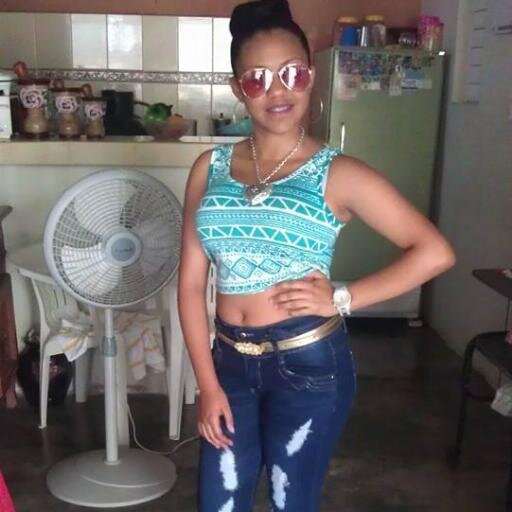 Soy Super Sinpatica Me Gusta Estudiar & Ayudar A Los Demas Me Gusta Aser Nuevos Amigo  & Disfruto Cada Momentito De Mi Vida Como Si Fuese El Ultimo