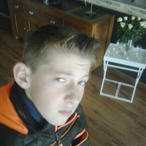 follow me please single{fc ter apel 96 D3}{12 years old}{ovaal racing}{S.W.B.S pork gr8}