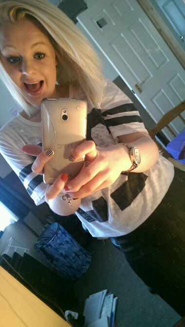 follow me and i will follow back lotta love for; EdSheeran&Rizzlekicks&Mcfly