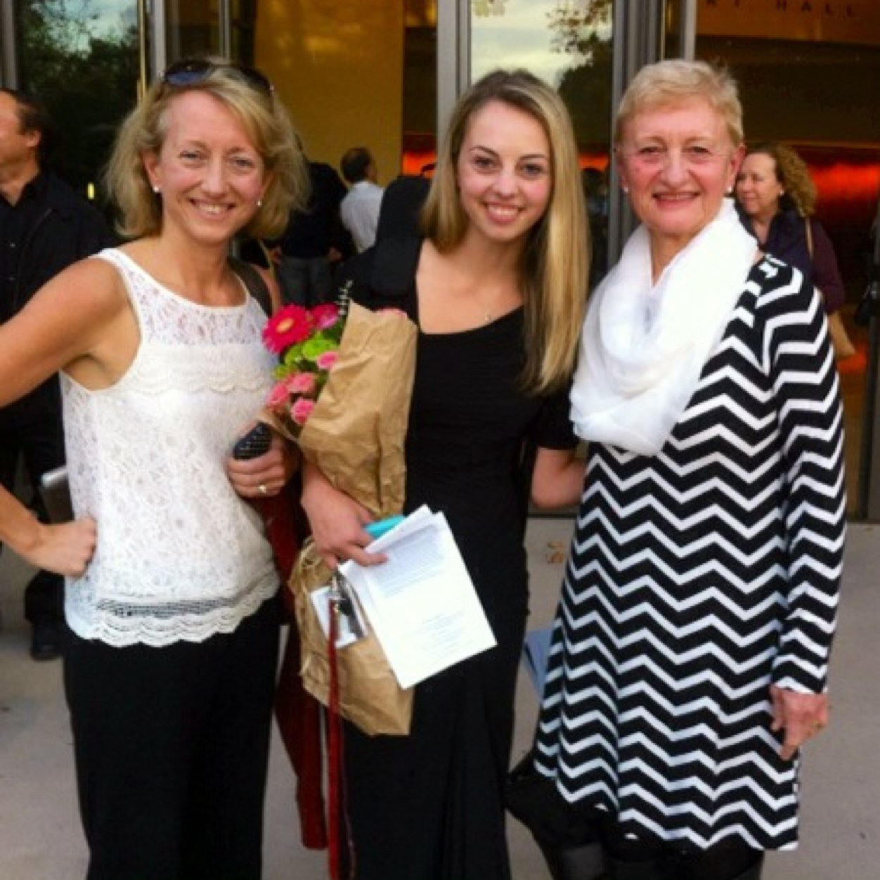 Mom, wife & public school music teacher. RT's & likes are 💯endorsements. Here for the wit.