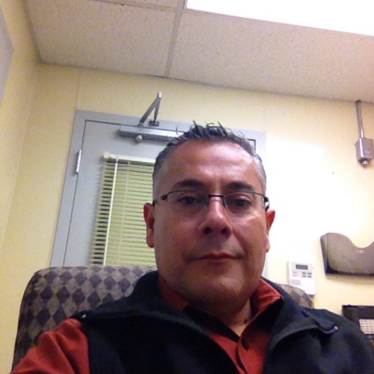 jlara390's profile picture. 