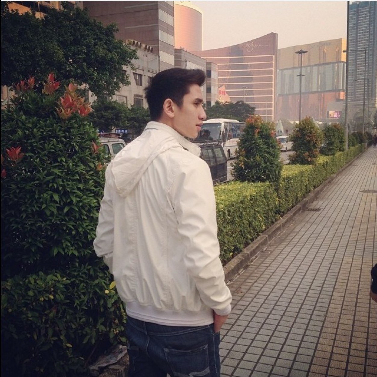 Official fanbase verrelladdict in Medan, always love&support u @BramastaVerrell