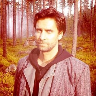 @JScratch_ Was the son of a bitch who was out to ruin my life. I was the famous writer who had, a beautiful wife, a good life. Damn the dark presence. {RP/GMT}