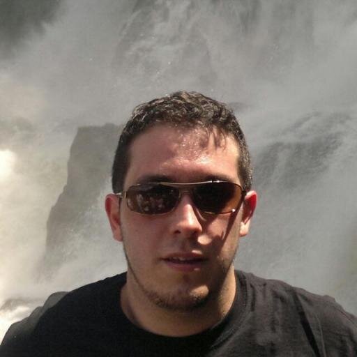 Bioquímico, PhD. Especialista en Endocrinología. Una pasión: docencia en la UBA (FFYB). Un gran amor: los viajes, descubiriendo el mundo!