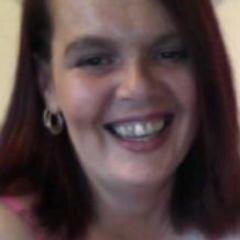 Married 2 Neil Galbraith an have 3 lovely (sometimes) heehee children