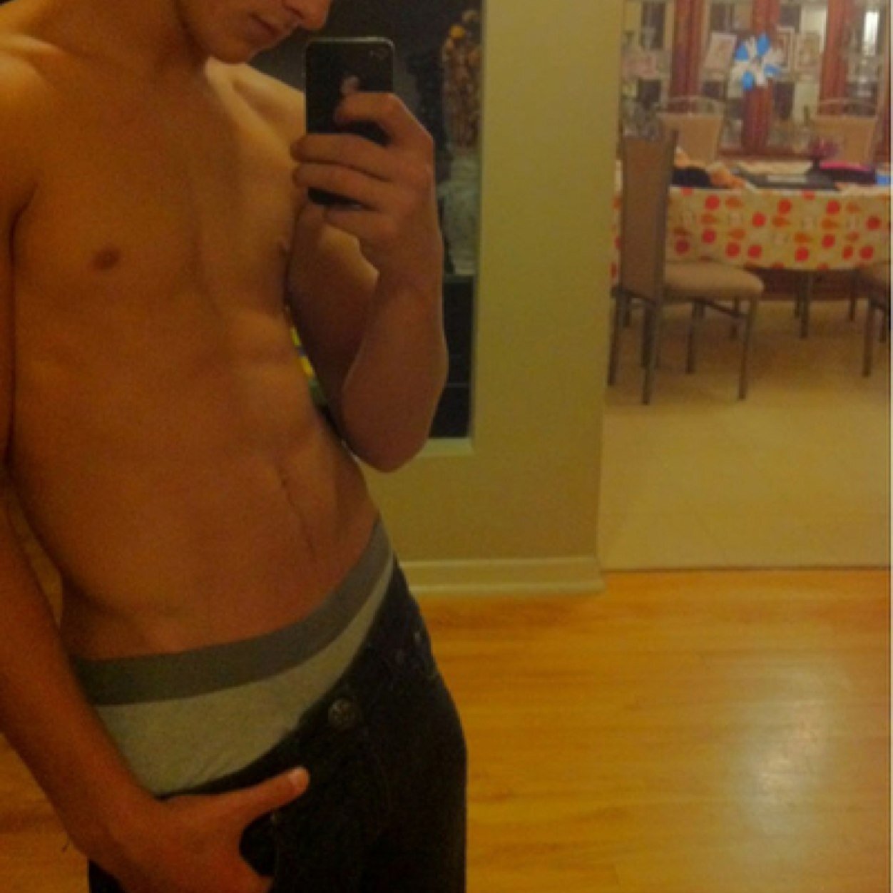 az12439s's profile picture. Secret account