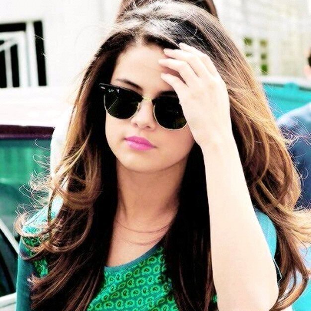 I won't follow back here so go follow @ImaFabOL0uis