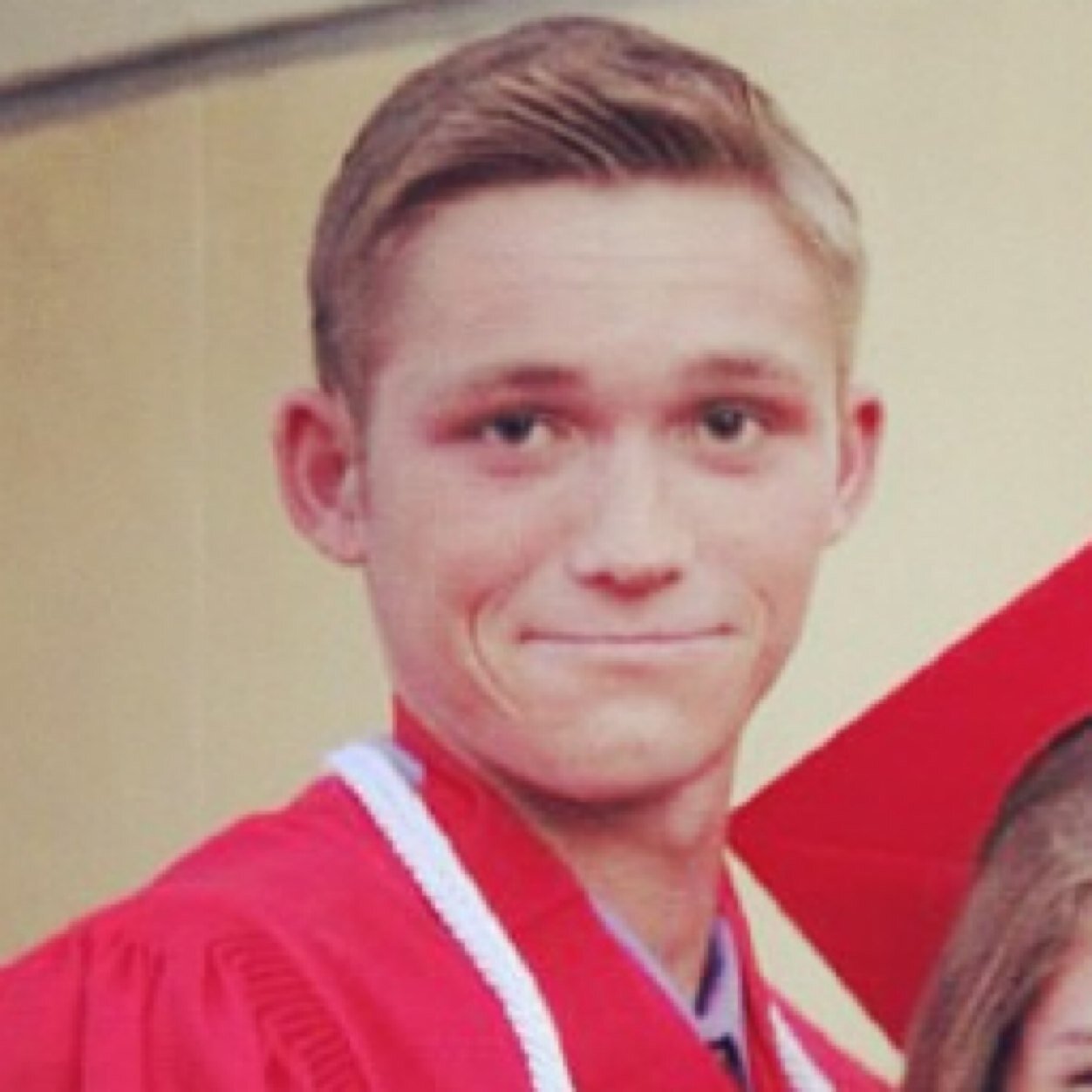 Parker. 17. Photographer. Pizza addict. Pazel is for life, yo. {rp}