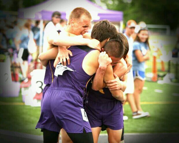 Official Twitter page of Laurel XC and Track & Field. Take Pride In How Far You Have Come. And Have Faith In How Far You Can Go.