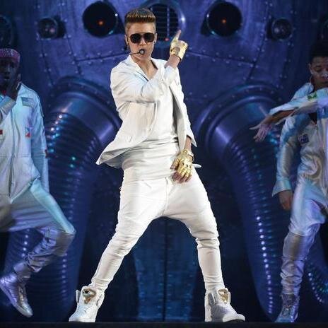 THE MUSIC IS MY LIFE. ♛ MY IDOL JUSTIN BIEBER BELIEBERS BOY COLOMBIAAA!!!! ;))