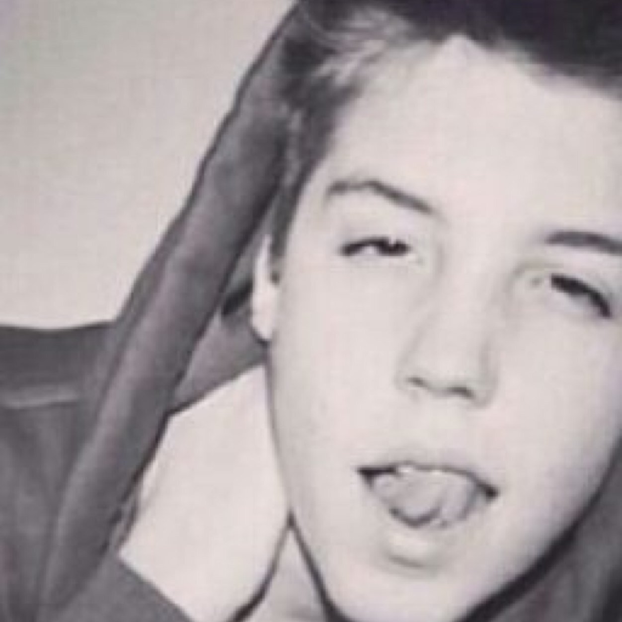 Hey. Im matt espinosa. Im a youtuber. Taken by my one and only @madibeerxoxo. Ilysm princess ☺️