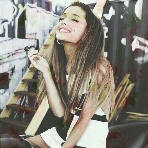 Hi There♥! This Is A Free Follow From @GrandeeButeraa_ {@TealDolphin07}
