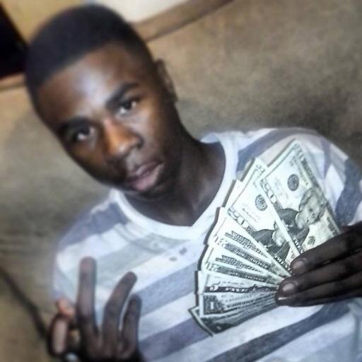 EVERYBODY FOllOW A #YRN #YFN #RITENii  ONGAWD YOUNG NIGGA BOUT A CHECK FUCK BEEF GET MONEY TRUST NO BITCH #ONGAWD