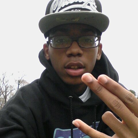 Flame_Dinero's profile picture. Dart Gang, I been dha same nigga since a youngin, Fam over everything, R.I.P my grandmother, follow on ig @flame_dinero, kik me flame_hoe, and snapchat flame_00