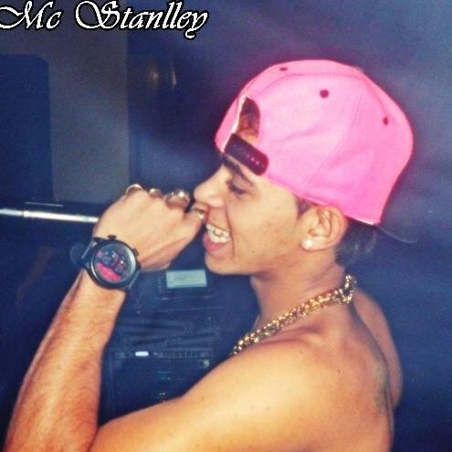 Twitter oficial do MC Stanlley , Contanto: (31) 3011-0160 , (31) 8616-5550 
Email: uz.villoes@hotmail.com