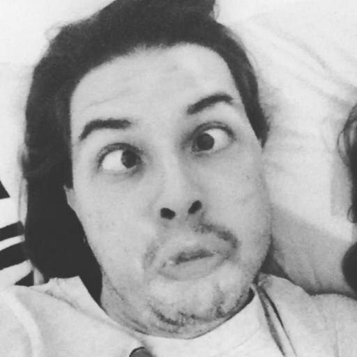 As vezes queria poder te ter, as vezes me sinto invisivel pra você... @pelanzarestart ♡ 
since 13/10/2011
