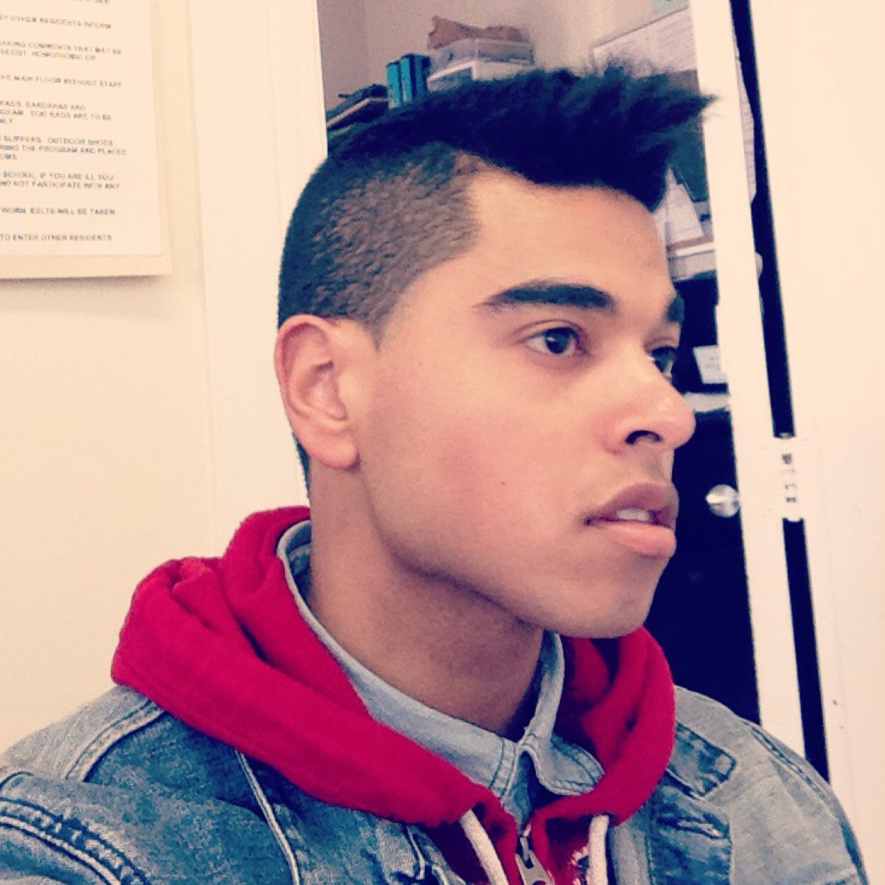 Shawn_NeilM's profile picture. Toronto Based Dancer, Student, Child and Youth Worker
Live.Learn.Laugh