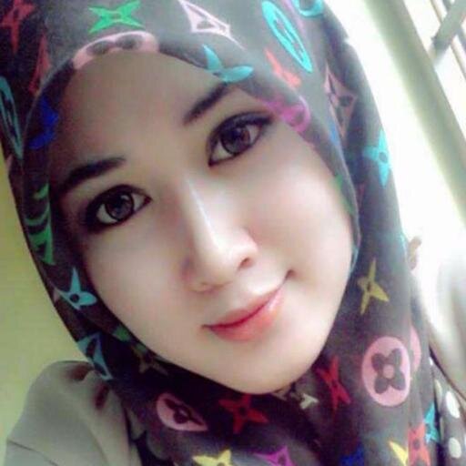 Cinta dan berbakti kepada Allah , orang tua , Dan suami ku kelak.