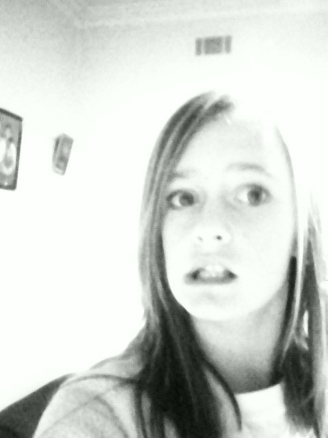 heyzziee's profile picture. heyy im kye nicknamed fish n im 13 yrs young i luv 2 party n drink n listen 2 screamo music luv hangin wif my mates n sex haha