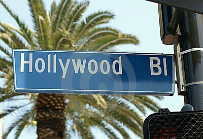 We tweet about life on and around Hollywood Blvd. 
#HwoodBlvd