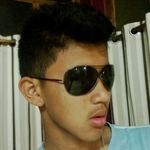 1/5 of The frequency class . Vocalist. Guitarist and Left wing at FCA.