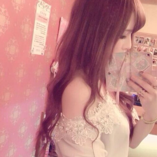 今流行りのくずかすダメ人間系女子٩(๑•̀ω•́๑)۶♡鍵垢だけど気軽にフォローしてくれたら呪います(๑•̀‧̫•́๑)♡同業様仲良くしてください(；ー；)♡