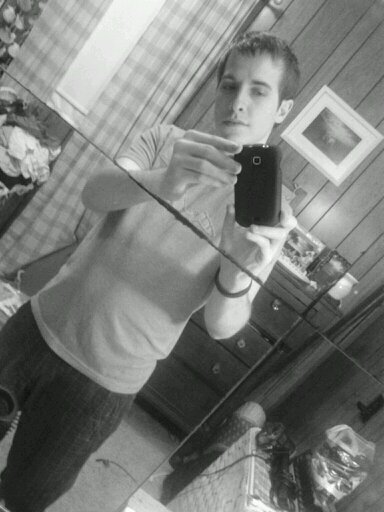 I'm Chris I have a beautiful daughter who I love so much :)