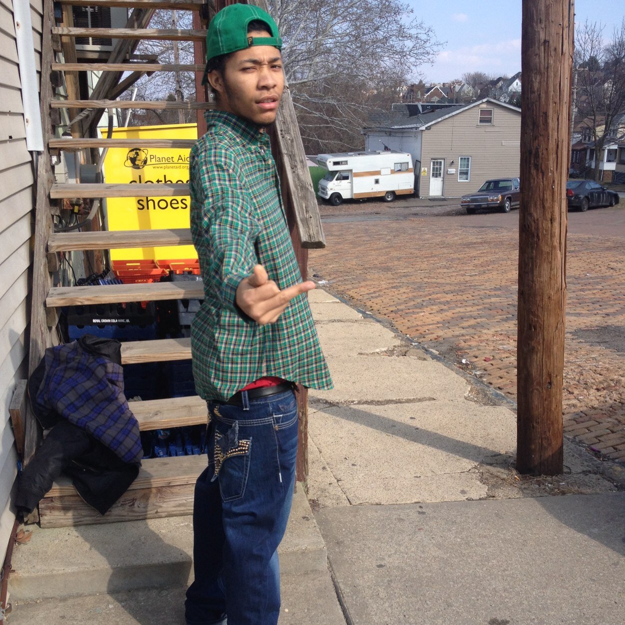 Just a playa  in the tryna make it  
Sky is the limit