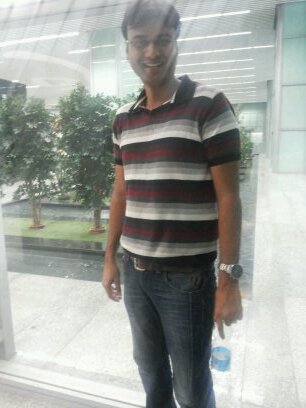 kumarmilind's profile picture. 9958573555