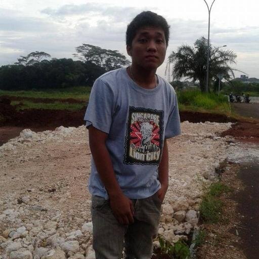 bangkit dari segala ketepurukan dan jangan mau kalah dengan keadaan
this is new song from mother keong my name is edy setiawan part 2