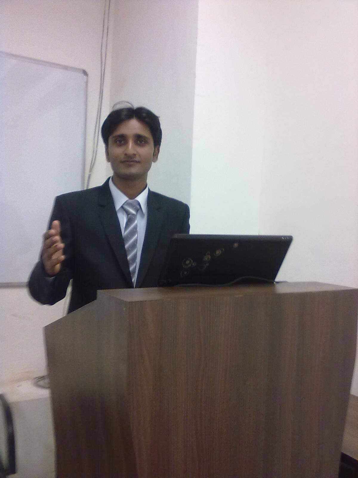 Digital Marketing Consultant | SEO | Social Media Marketing | PPC Management | Web Project Management