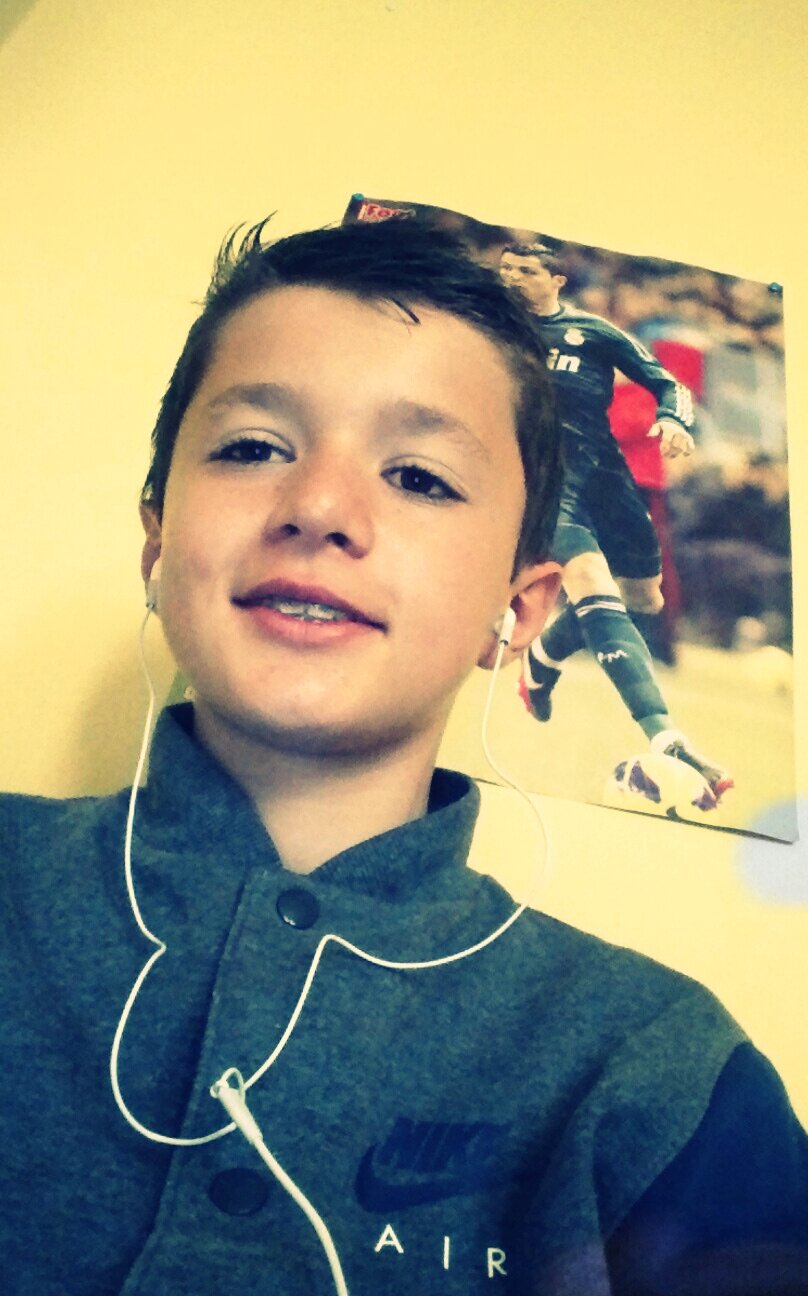 Idole CR7!  #TeamBOOBA #TeamKaaris #TeamFollowBack #TeamMadrid !!! #TeamE2M