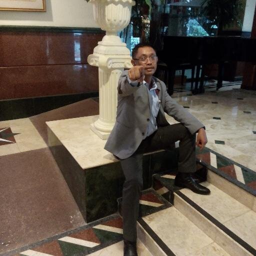 .Mengeluh tidak akan pernah menyelesaikan masalah. Berhenti mengeluh dan segera bertindak!