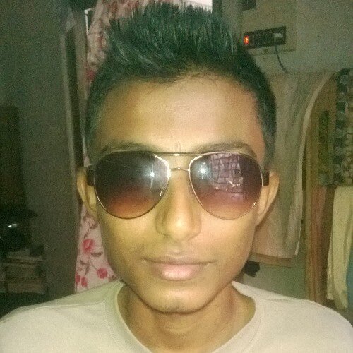 i am a simple boy , I love discovery,  I hate political