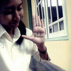 Kuni_Izza's profile picture. Esok kan bahagia :)