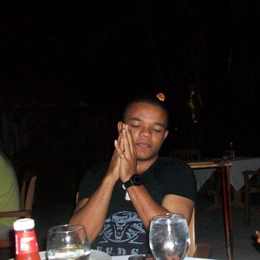 There are 7 billion of us, only God can judge me. Wine lover! I'm racing with 1 thing, #MyDream.  Politician entwined DNA. #EndPoverty!!!