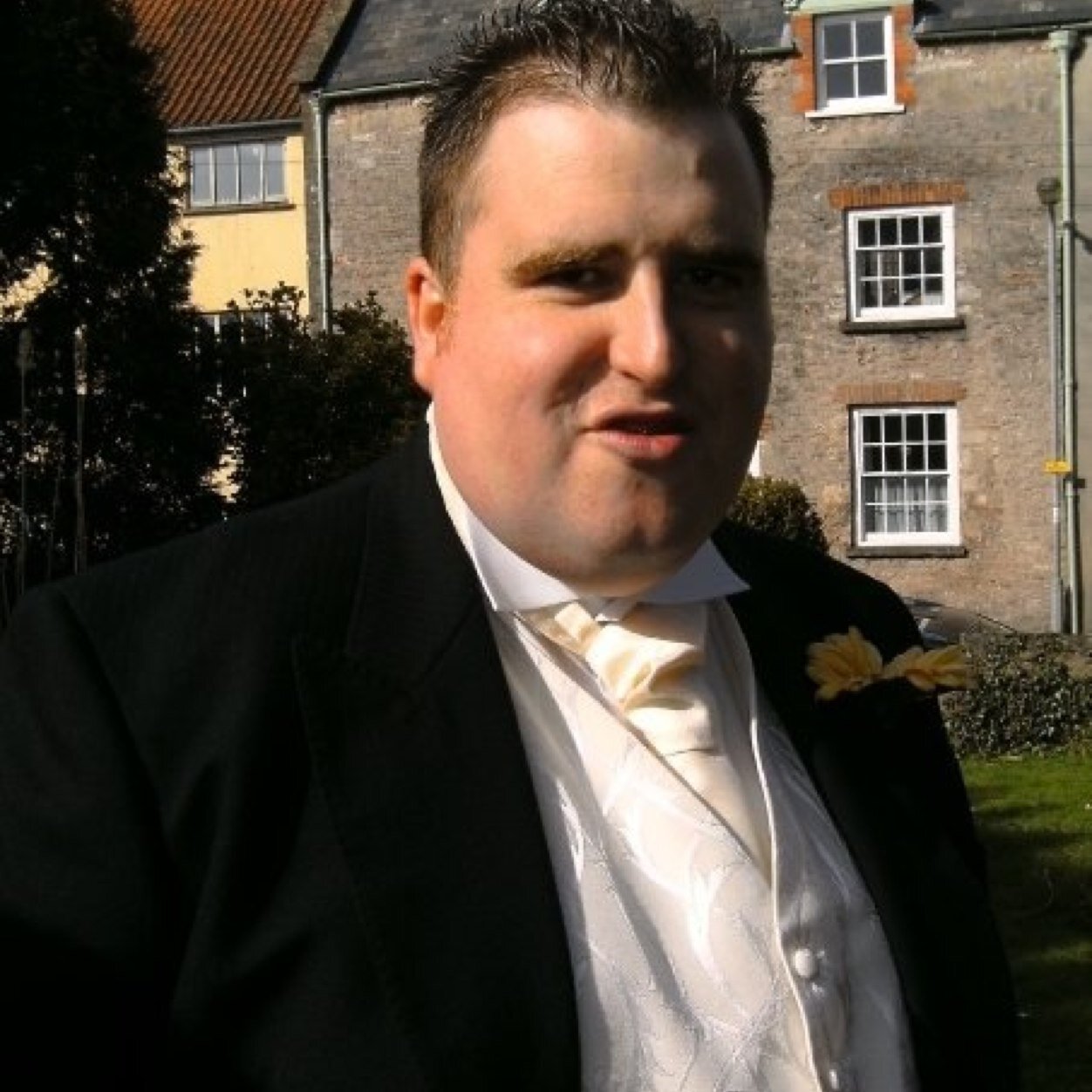 The chunky mans challenge started on 21/05/2013 and has now gone mulitmedia, i have lost 7 stone but my main challenege is to complete the london marathon 2015
