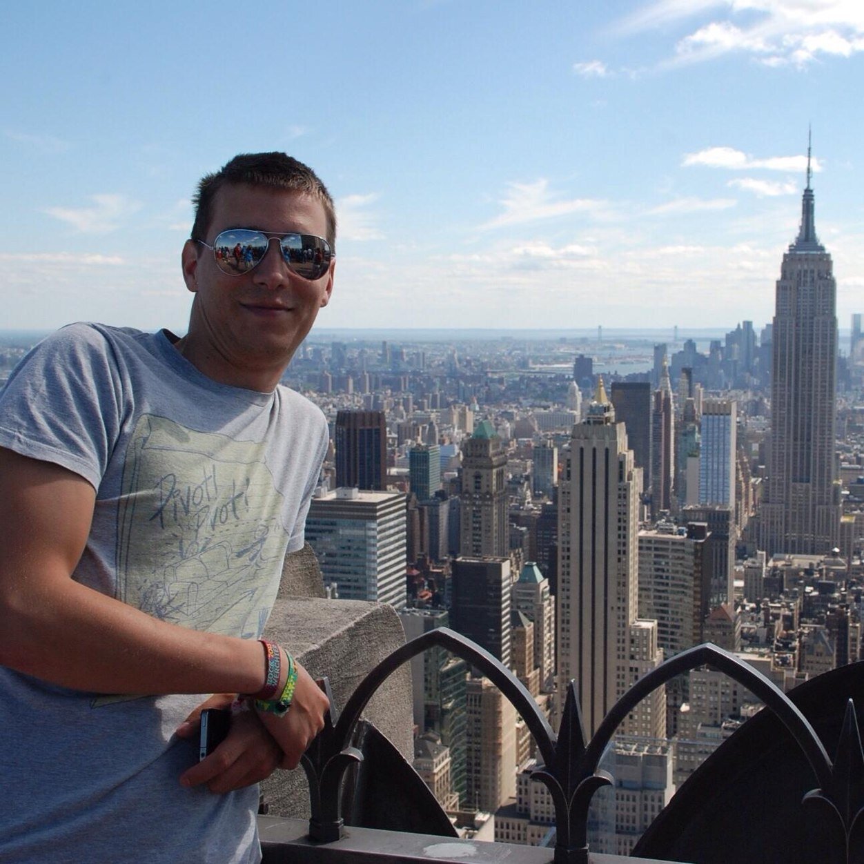 #NewYork lover, crazy, skydiver, social guy, Senior Consultant working at @DeloitteBelgium getting into the tech stuff...