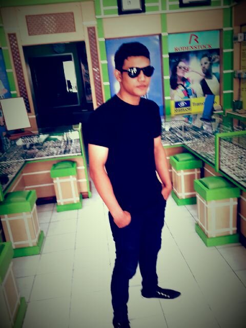 BRahmadhany's profile picture. 