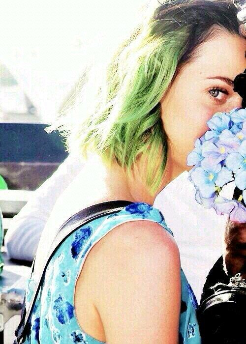 @katyperry I LOVE YOU BB! ❤️❤️❤️