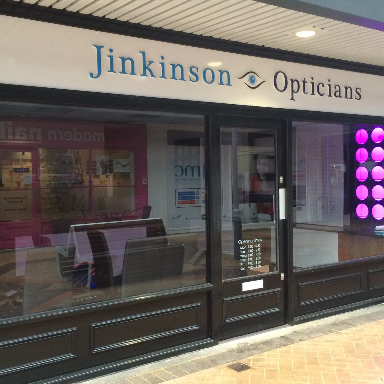 Jinkinson Opticians is your independent family run Opticians based in Bramhall, providing you with individually tailored eyecare.