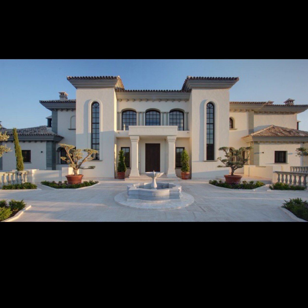 Elite property investments in Spain,Ireland,Gibraltar,Florida,New York and Zurich.